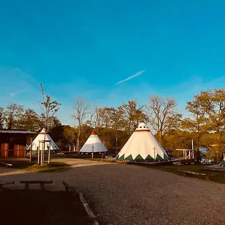 Tipi Apachen Apartment Belau